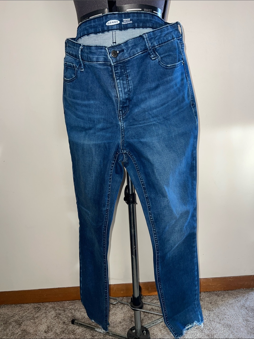 Old Navy Dark Blue Ankle Crop Jeans